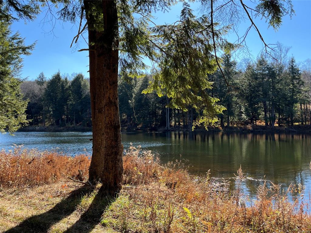 Water view private lakeside