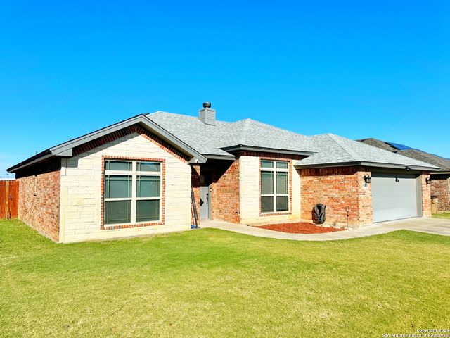 $360,000 | 5806 Willeke Drive | Bonham