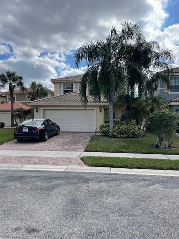 $525,000 | 5410 Sealine Boulevard | Nautica Isles