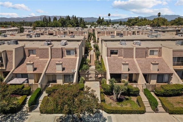 $956,000 | 18417 Collins Street, Unit D | Tarzana