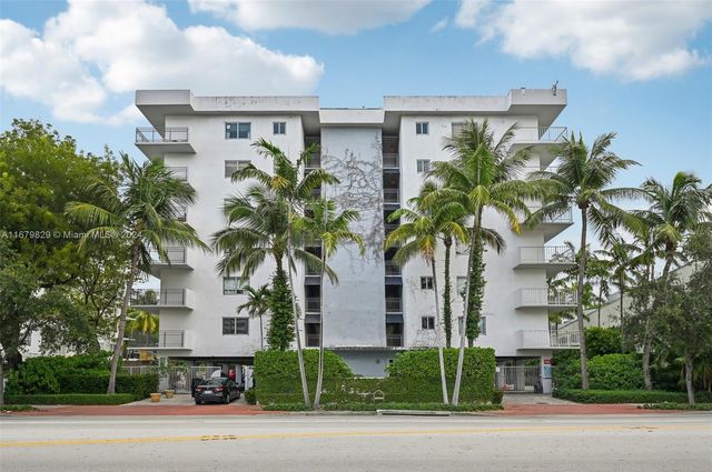 $279,999 | 1025 Alton Road, Unit 410 | Flamingo-Lummus