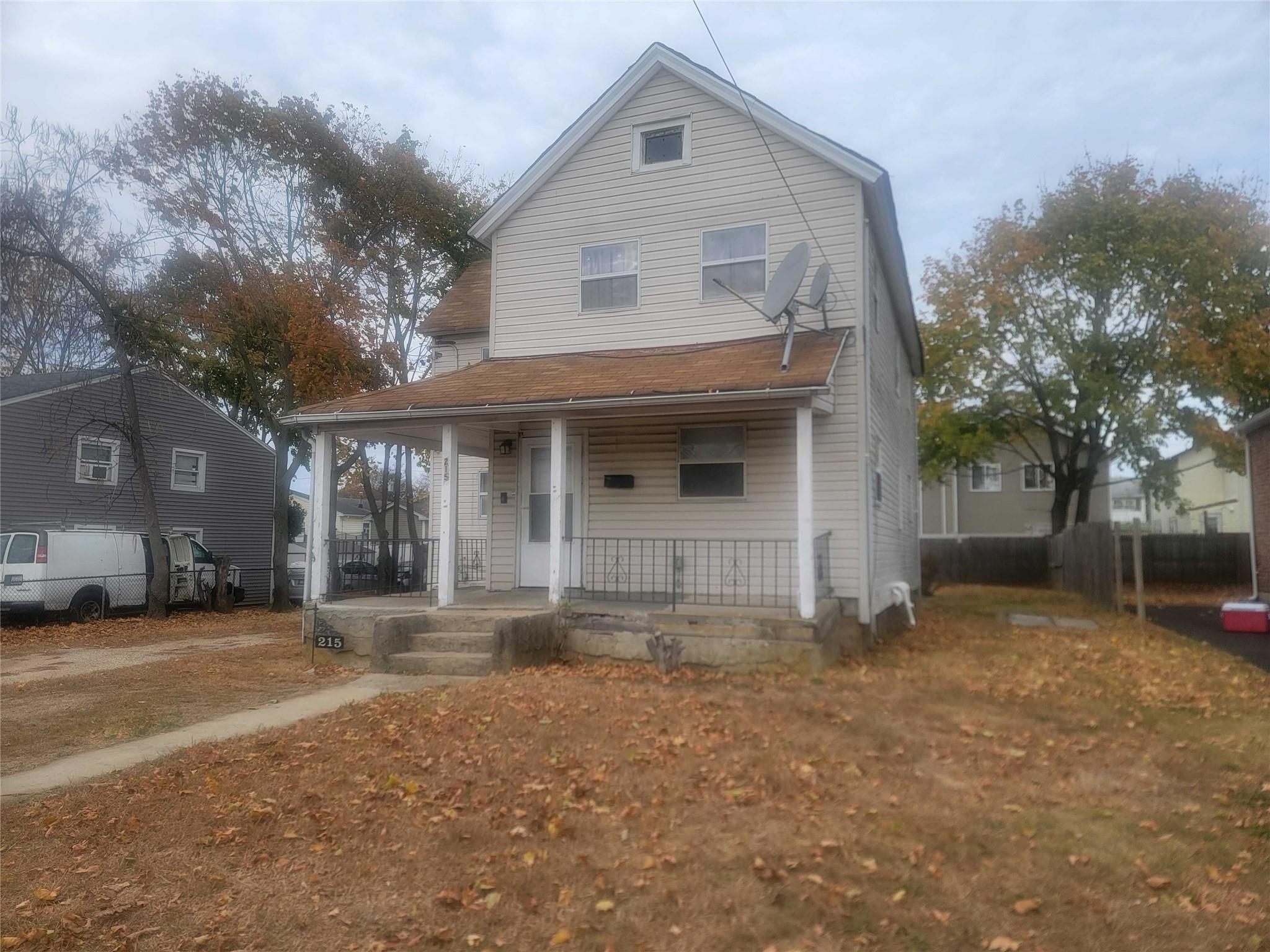 Bungalow with a porch