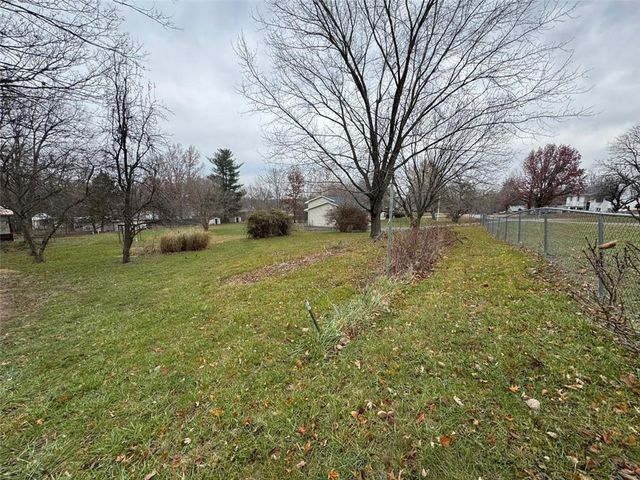 $74,900 | 176 Southeast 431st Road | Montserrat Township - Johnson County