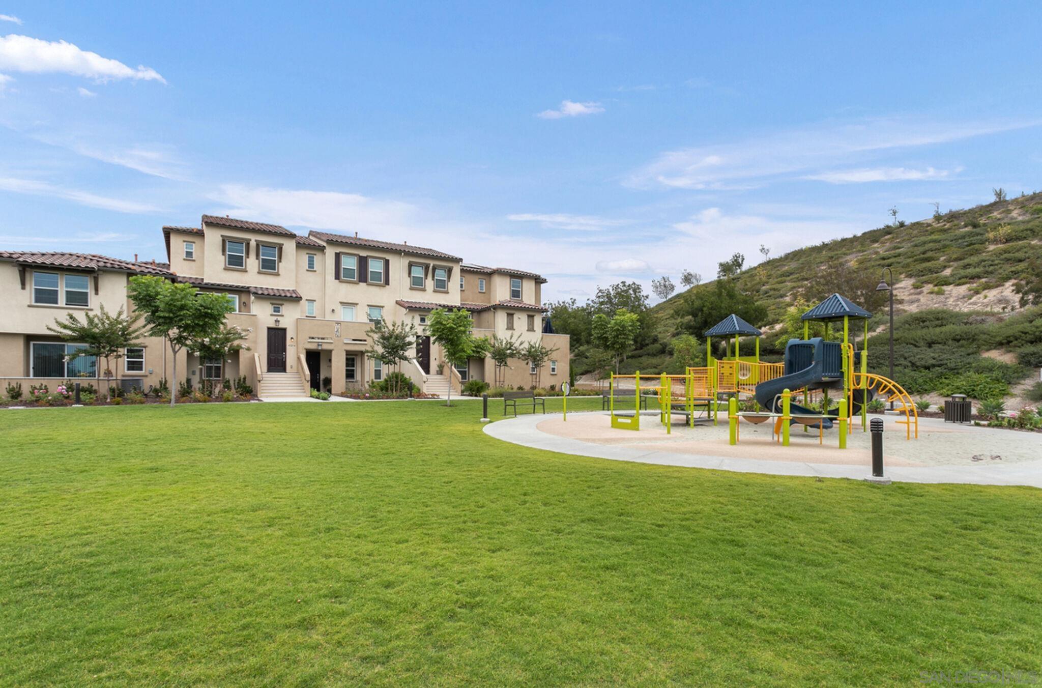 a view of a house with a big yard