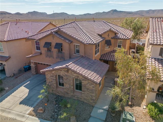 $835,000 | 7125 Mountain Den Avenue | Chaco Canyon at Mountains Edge