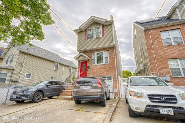 $684,900 | 32 Walker Street | Port Richmond