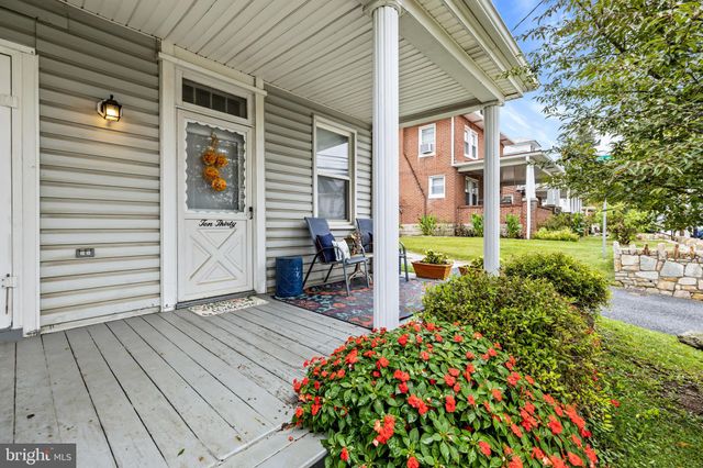 $1,600 | 1030 South Main Street | Hampstead