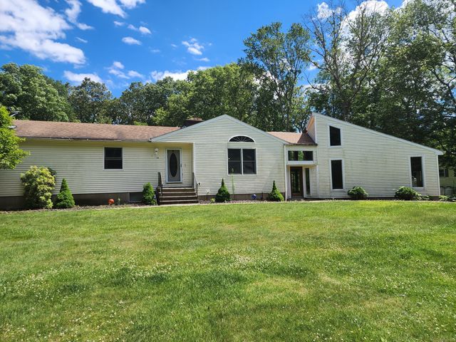 $369,900 | 31 Kinsman Hill Road | Lisbon