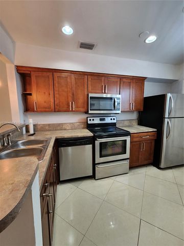 $2,050 | 1719 Northeast Miami Gardens Drive, Unit 231 | Sky Lake Gardens Condominium