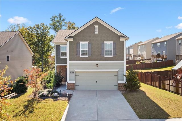 $449,900 | 6808 Lake Overlook Lane | Flowery Branch