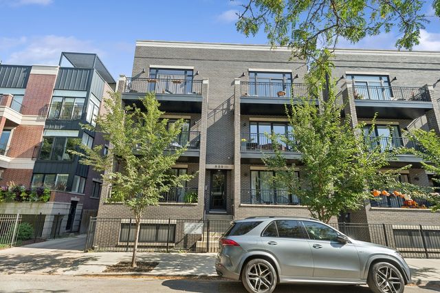 $585,000 | 823 North Paulina Street, Unit 2S | East Village