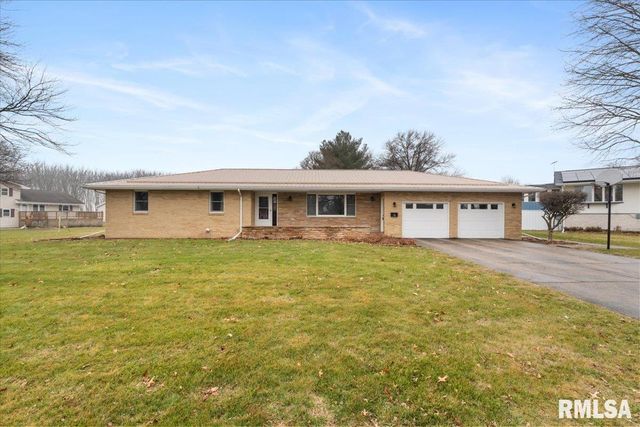 $245,000 | 22 Pleasant View Drive | Annawan