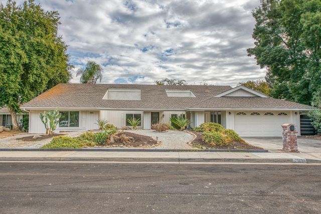 $599,999 | 2588 Laverne Avenue | Clovis