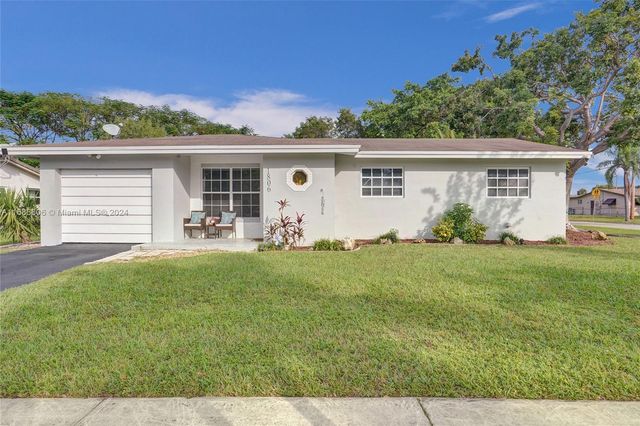 $500,000 | 1806 Northwest 66th Avenue | Royal Palm Gardens