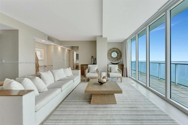 $1,100,000 | 505 North Fort Lauderdale Beach Boulevard, Unit 2400 | Central Beach