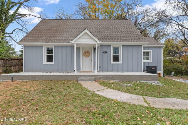 $384,900 | 212 North Cedar Street | Maryville