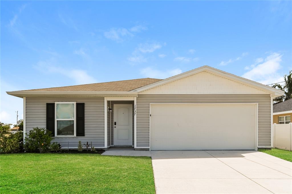 a front view of house with yard