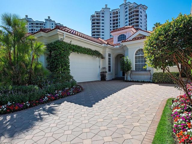 $3,995,000 | 8763 La Palma Lane | Pelican Bay