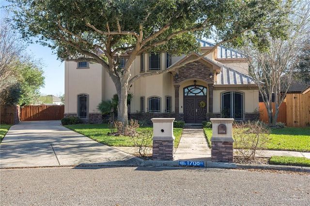 $457,500 | 1708 Stonegate Drive | Mission