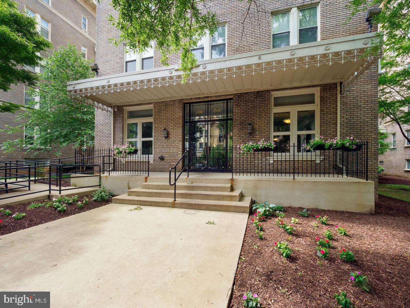 a view of house with outdoor space and porch