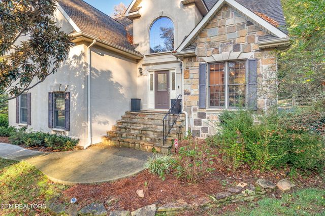 $875,000 | 4245 Hiawatha Drive Southwest | Sequoyah Hills