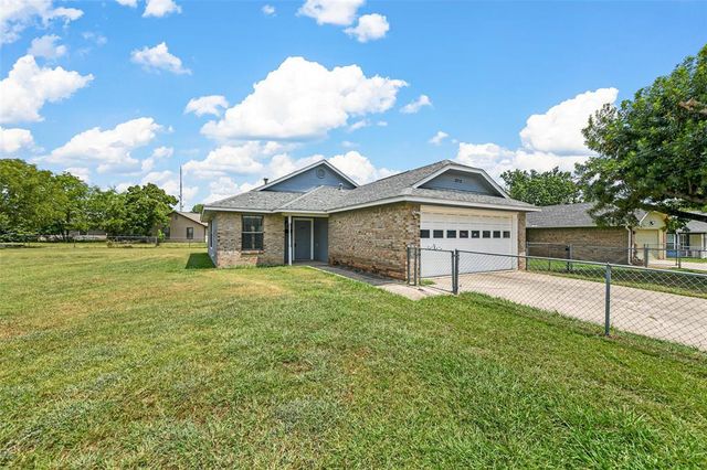 $325,000 | 2913 Weston Drive | Bellaire Heights