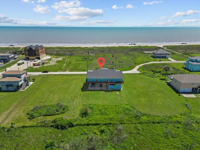 $799,999 | 331 Atkinson Street | Crystal Beach