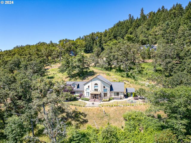 $799,999 | 835 Jewel Drive | Diamond Heights