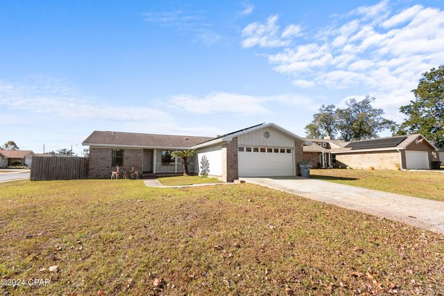 $279,900 | 7707 Shadow Bay Drive | Callaway