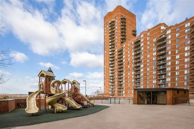 $3,000 | 1638 Harmon Cove Tower, Unit 1638 | Secaucus