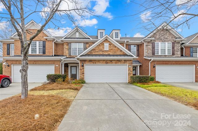 $2,395 | 11346 Cedar Walk Lane | Enclave at Ardrey Kell