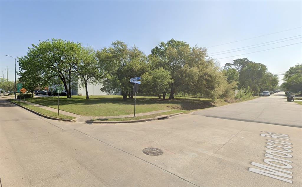 a view of a basketball court