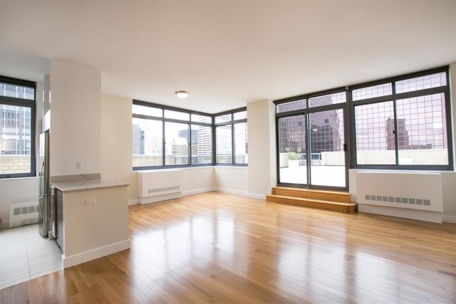 $10,000 | 235 West 48th Street, Unit 44A | Theater District