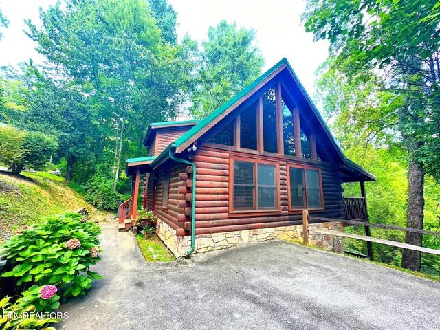 $850,000 | 740 Yona Trail Way | Gatlinburg