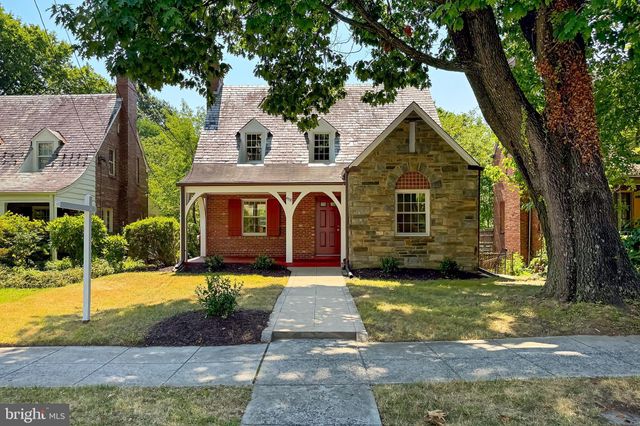 $1,095,000 | 4337 Nebraska Avenue Northwest | Tenleytown