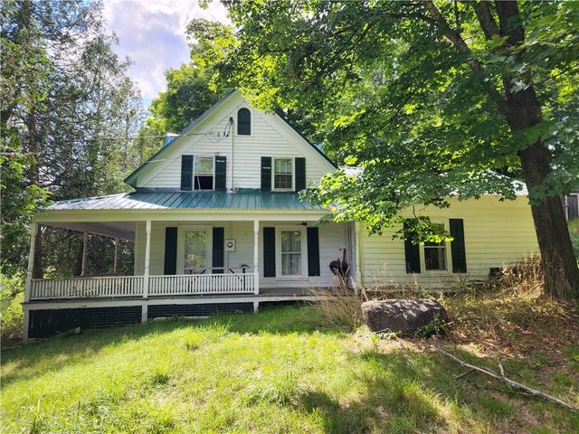 $90,000 | 49 East Street | Edmeston Hamlet