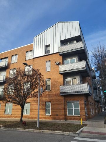 $2,200 | 3522 South State Street, Unit 307 | Bronzeville