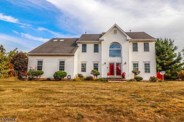 $875,000 | 5 Staudt Court | Six Mile Run