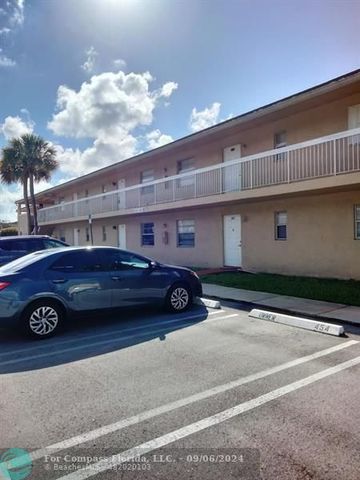 $2,200 | 9930 Twin Lakes Drive, Unit 9930 | Coral Springs