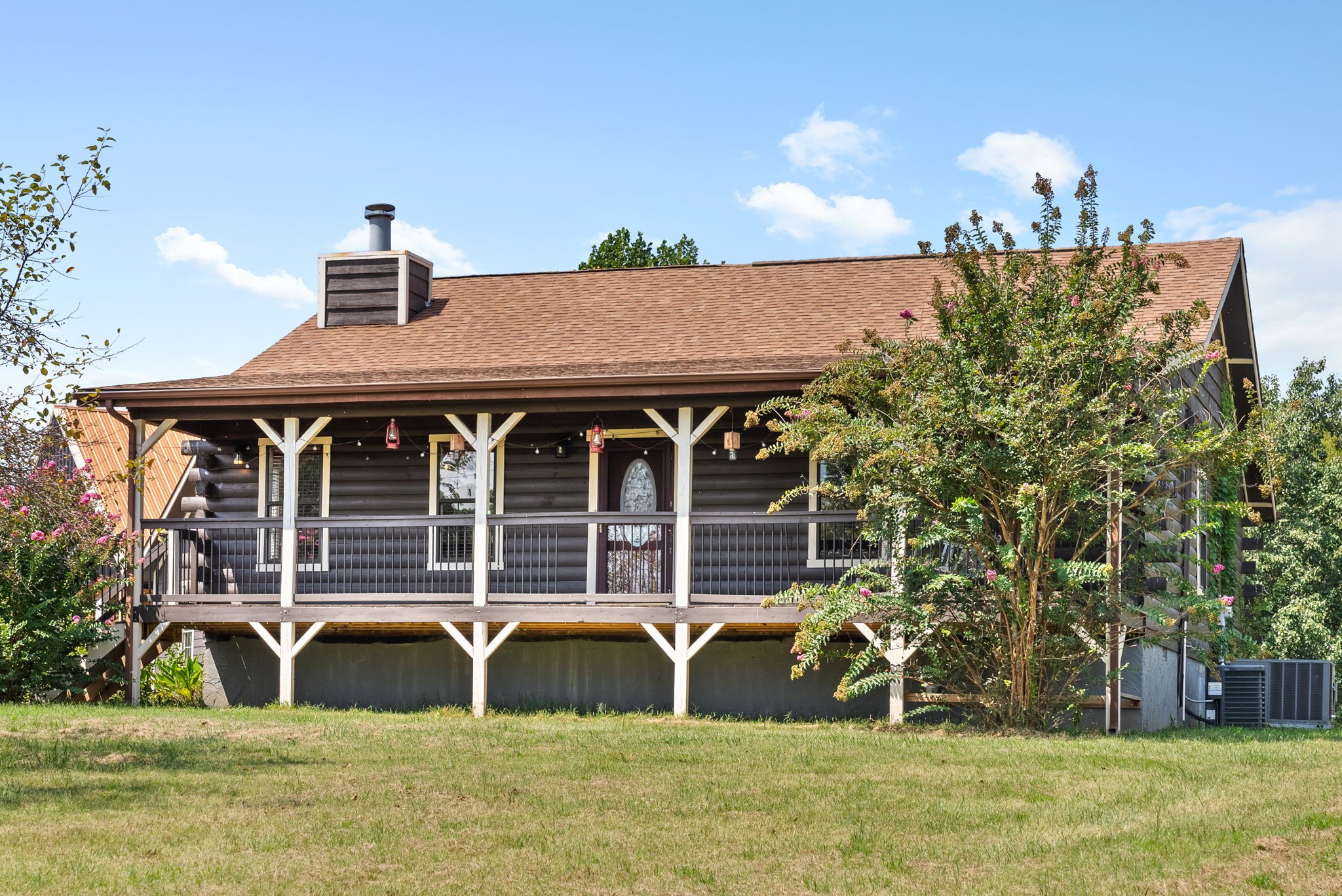 Welcome home to 110 Jerry Smith Rd!