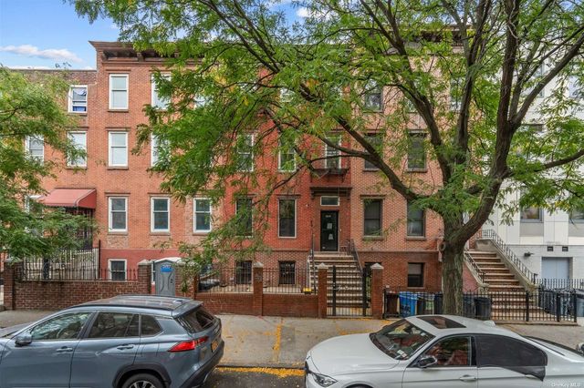 $3,300,000 | 183 South 2nd Street | Williamsburg