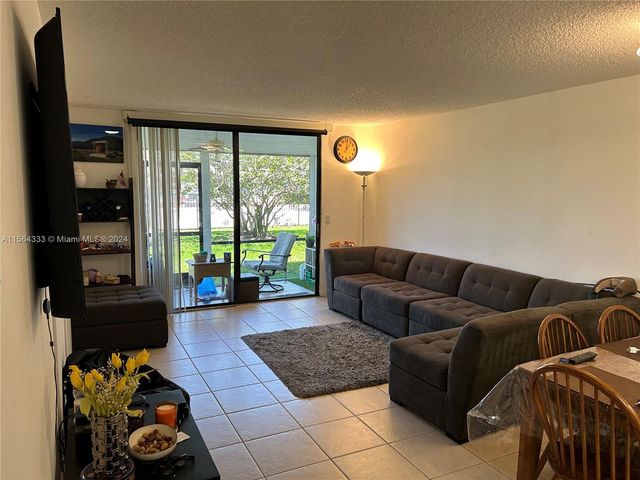 $185,000 | 4640 Lucerne Lakes Boulevard West, Unit 102 | Lucerne Lakes