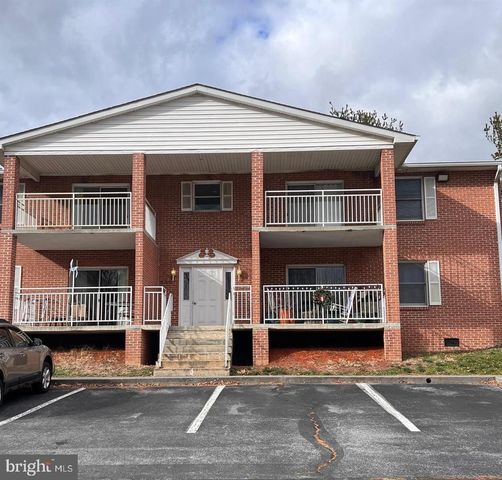 $1,350 | 5301 Berkshire Court, Unit 8 | Stephens City