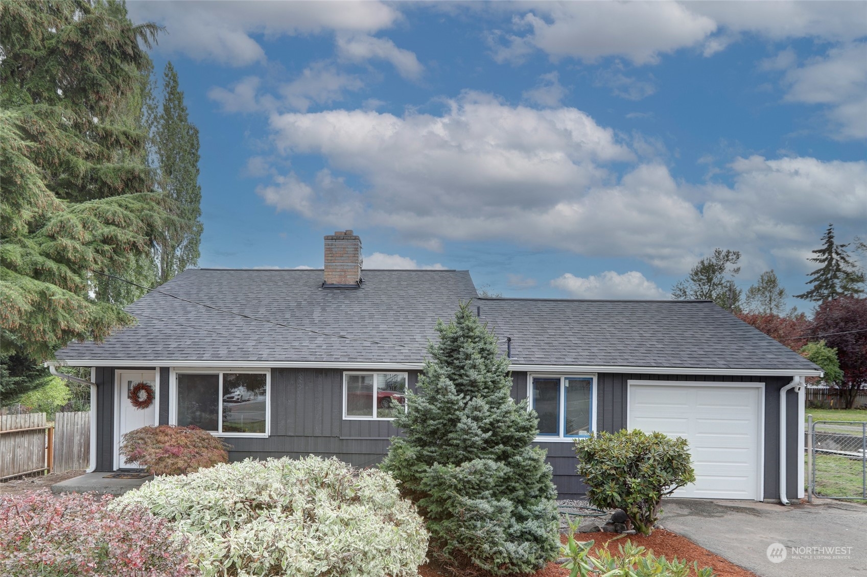 front view of house with a yard