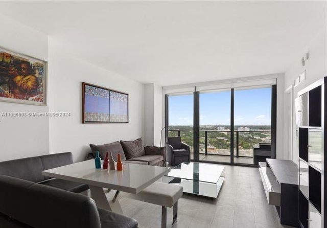 $549,000 | 121 Northeast 34th Street, Unit 1812 | Midtown Miami