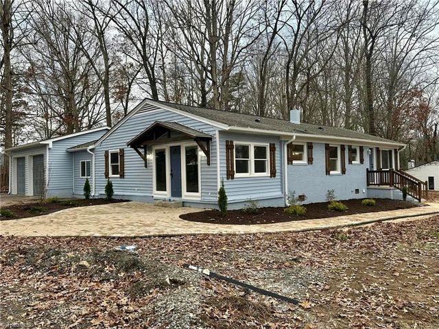 $289,000 | 1235 Inwood View Drive | New Market Township - Randolph County