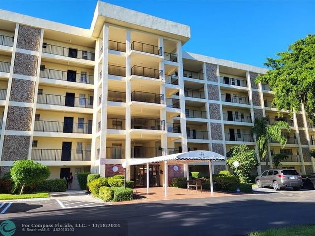 $2,950 | 2751 North Palm Aire Drive, Unit 510 | Palm Aire