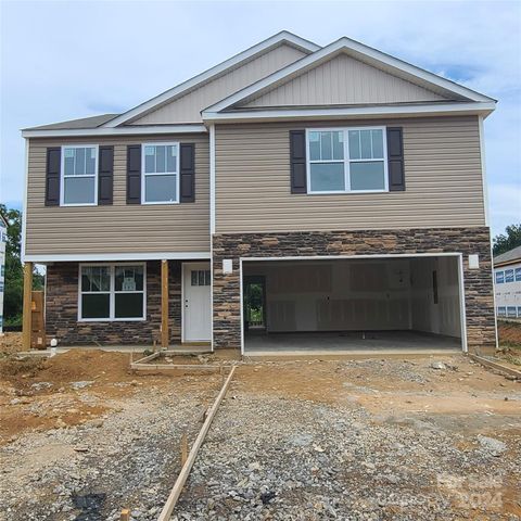 $417,490 | 36 Madelyn Drive | West Canton