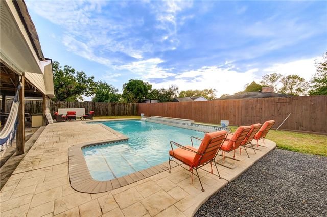 $350,000 | 6238 Weststar Lane | Alief