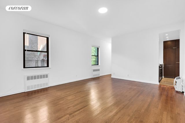 $640,000 | 415 West 57th Street, Unit 4D | Hell's Kitchen